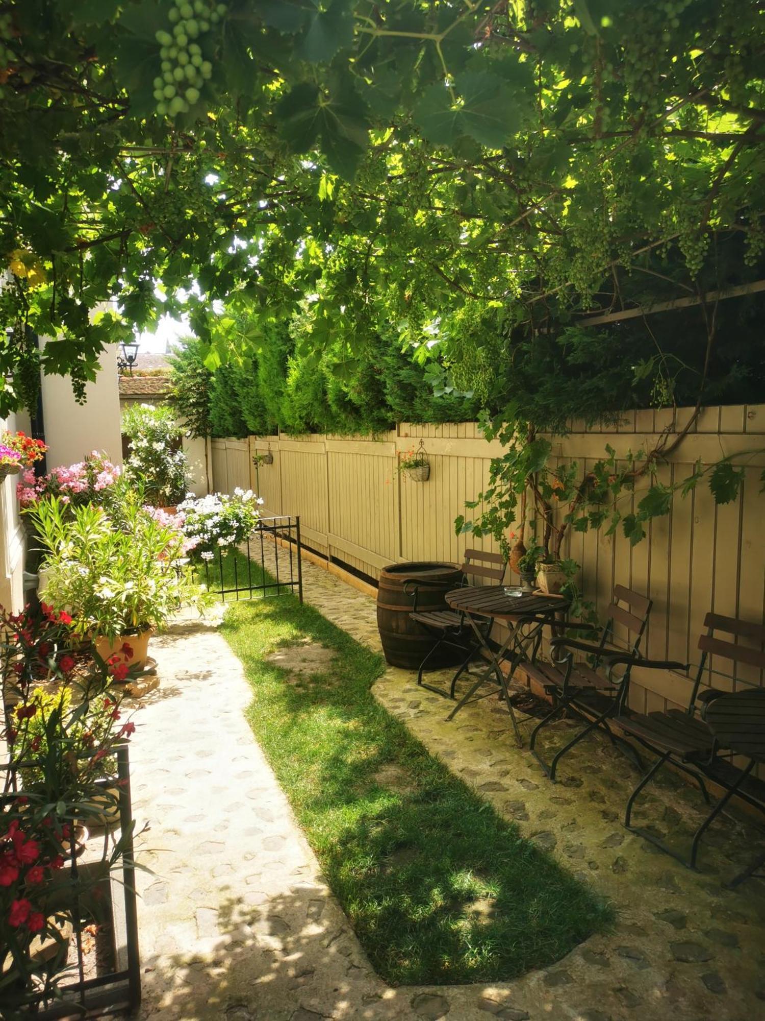 Kuria Apartman Budapest With Free Parking 外观 照片