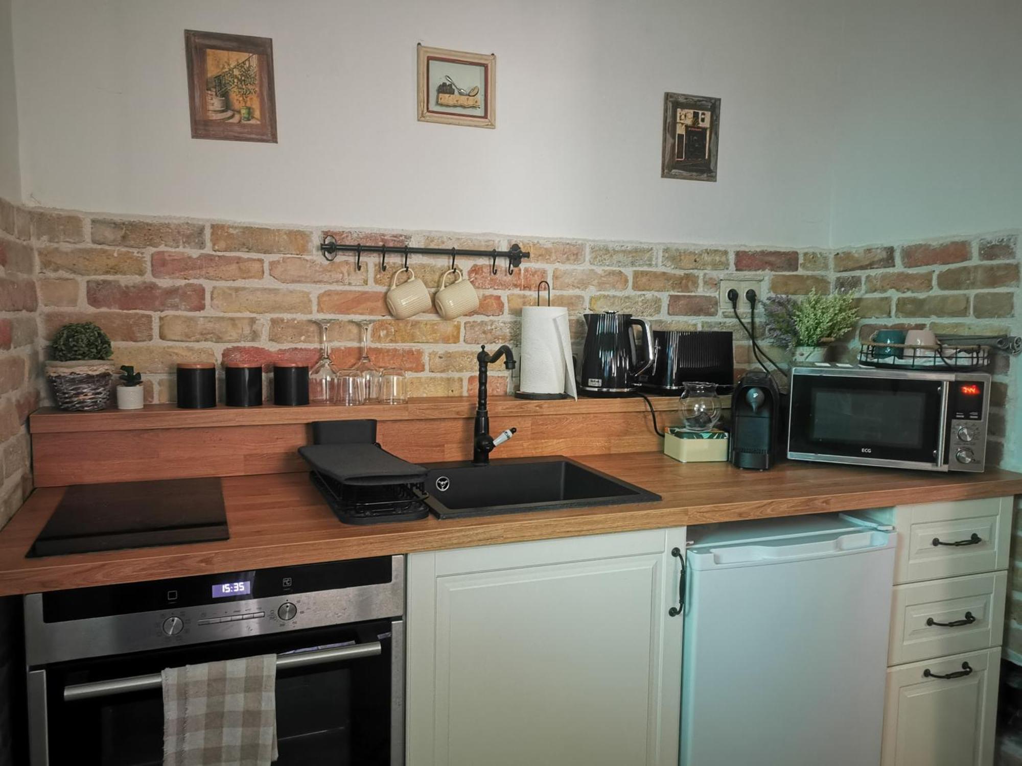Kuria Apartman Budapest With Free Parking 外观 照片